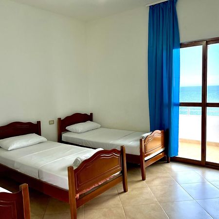 סרנדה Redi'S Seaview Apartments מראה חיצוני תמונה