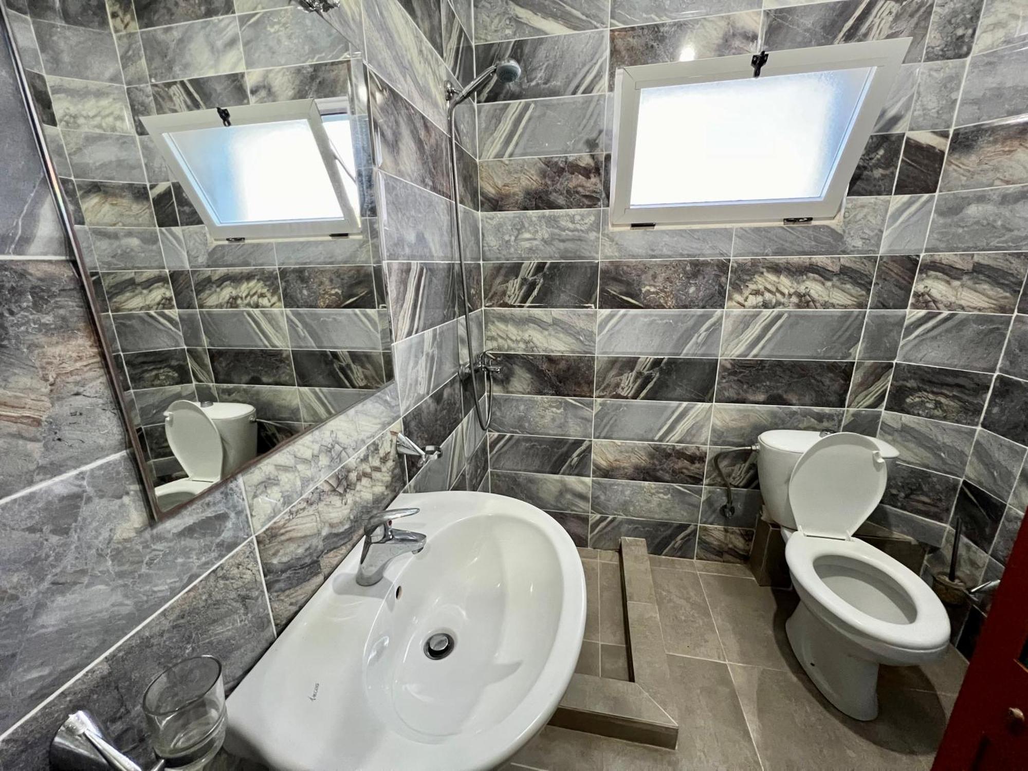 סרנדה Redi'S Seaview Apartments מראה חיצוני תמונה