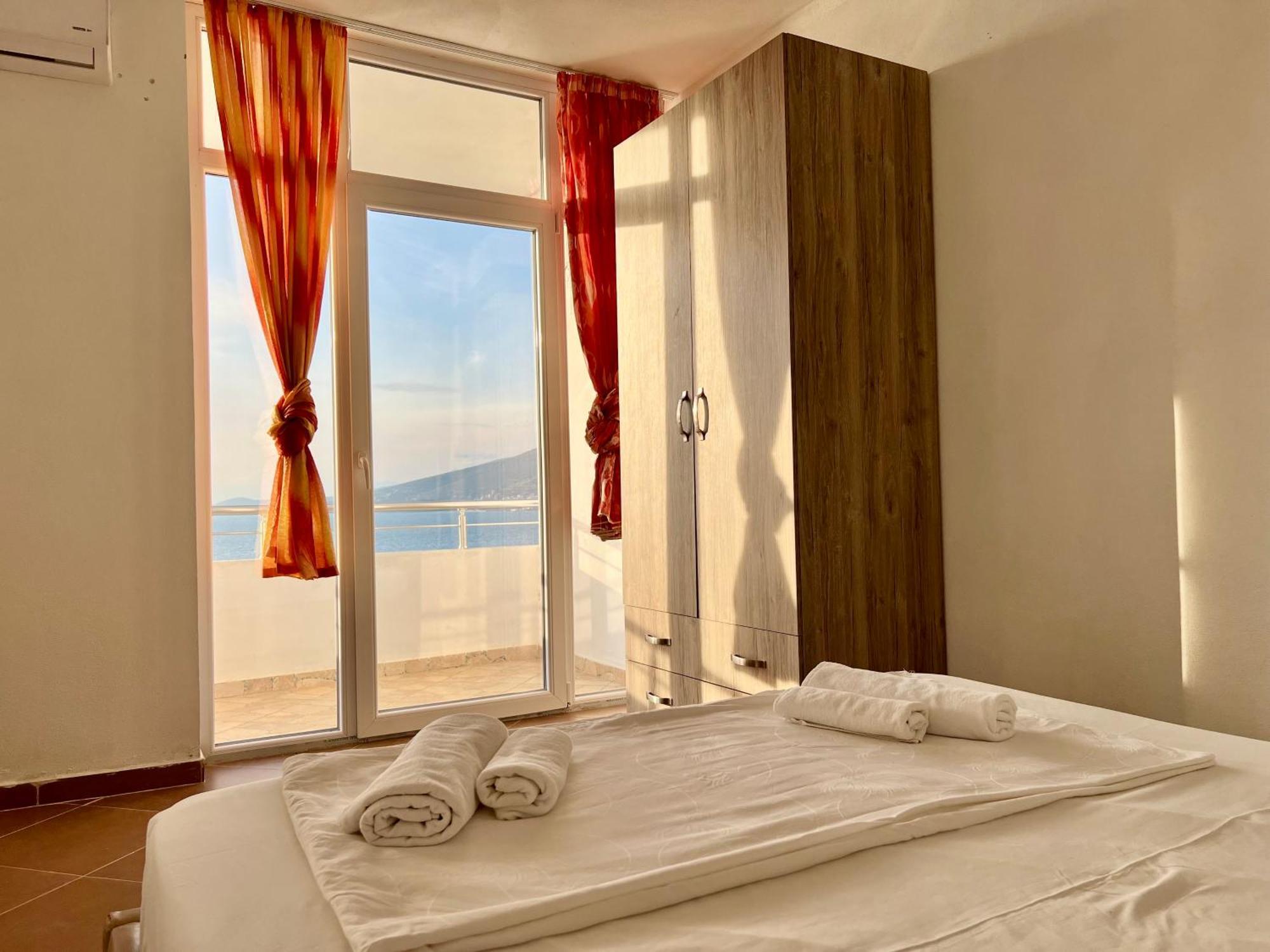 סרנדה Redi'S Seaview Apartments מראה חיצוני תמונה