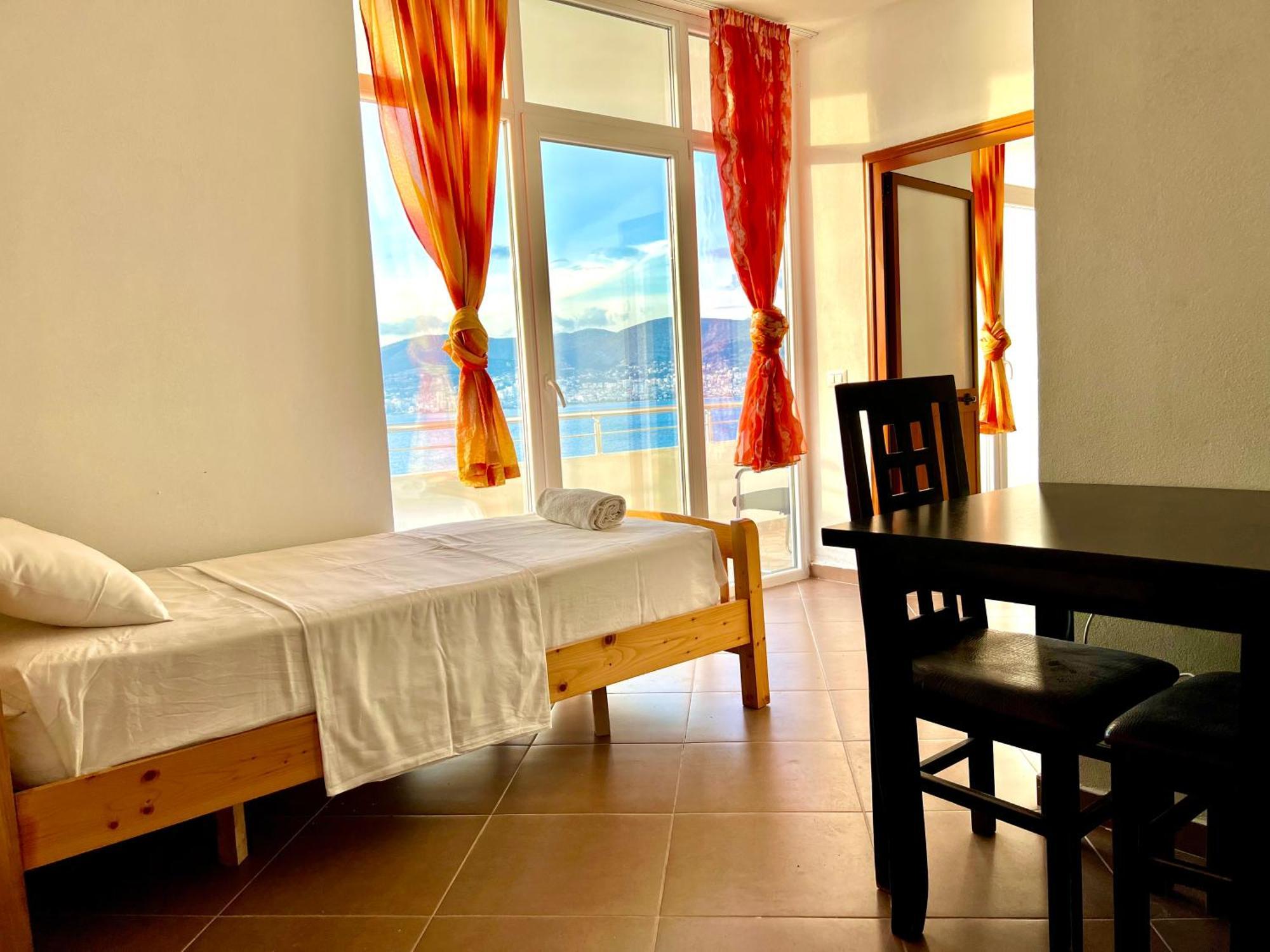סרנדה Redi'S Seaview Apartments מראה חיצוני תמונה