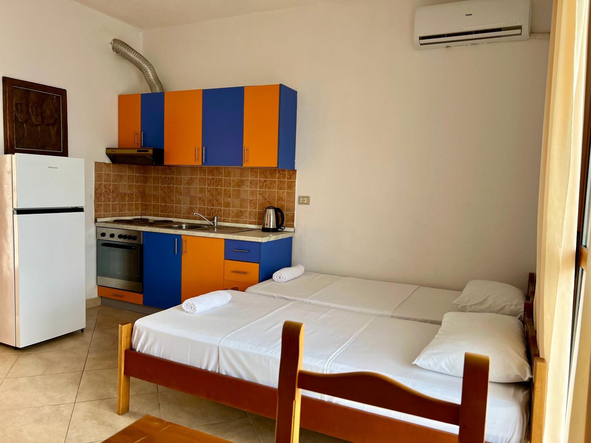 סרנדה Redi'S Seaview Apartments מראה חיצוני תמונה